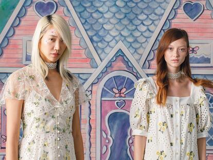 Los vestidos más bonitos del próximo verano están en lo nuevo de Anna Sui