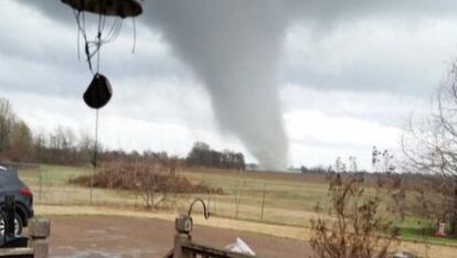 El tornado, a su paso por Mississippi