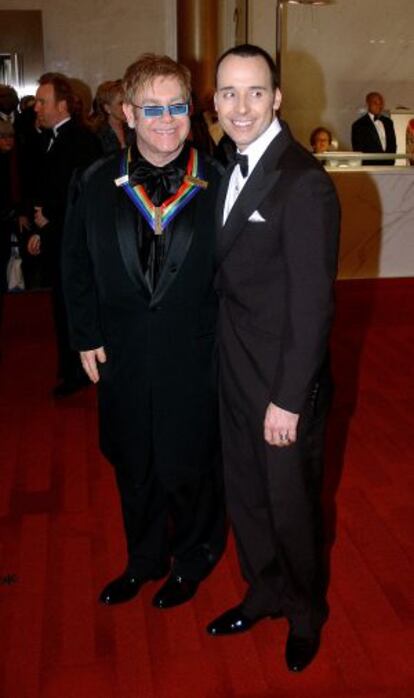 Elton John y su marido David Furnish.