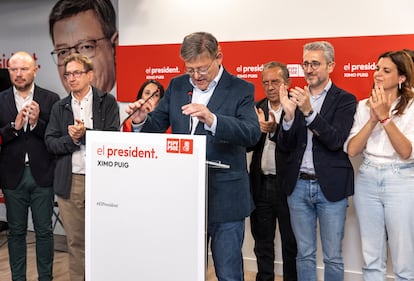 El presidente de la Generalitat valenciana, Ximo Puig, durante su comparecencia ante la prensa tras el recuento electoral.