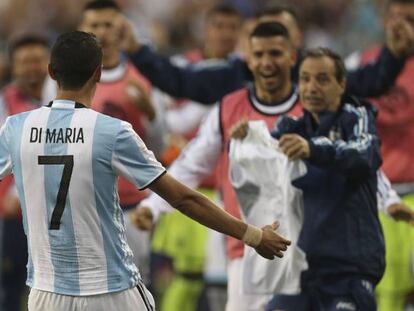 Di María comemora o primeiro gol.