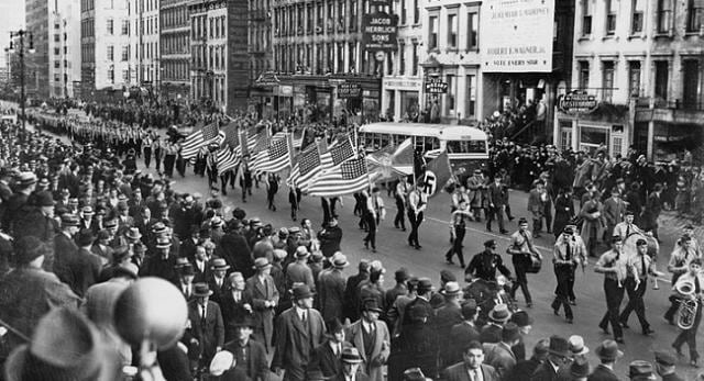 Desfile del partido nazi estadounidense en Nueva York en 1939.