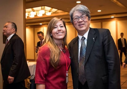 Patricia Rodríguez en un encuentro con empresarios japoneses durante su etapa en la SD Eibar.