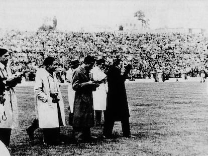 Isidro L&aacute;ngara, antes de jugar contra el Madrid en 1946.