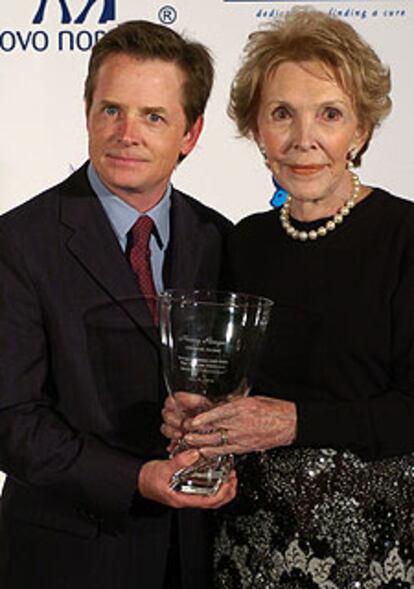 Michael J. Fox y Nancy Reagan el pasado sábado en Beverly Hills