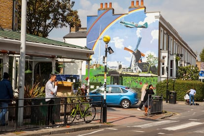 La calle Bellenden Road, en el centro creativo Peckham Levels, en el sur de Londres (Inglaterra).