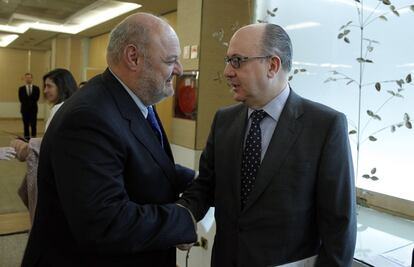 José María Méndez, director general de la CECA, y José María Roldán, presidente de la AEB. 