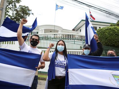 Una manifestación de ciudadanos nicaragüenses en Costa Rica frente a la Corte Interamericana de Derechos Humanos.