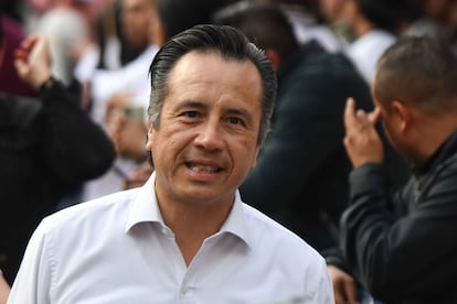 Cuitláhuac García, gobernador de Veracruz, Cenagas