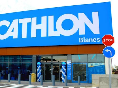 Decathlon sube este año un 1% los salarios base y llegará al 1,4% en 2023