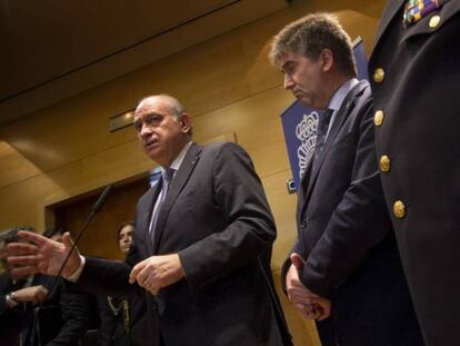 El exministro Jorge Fernández Díaz, junto a Ignacio Cosidó.