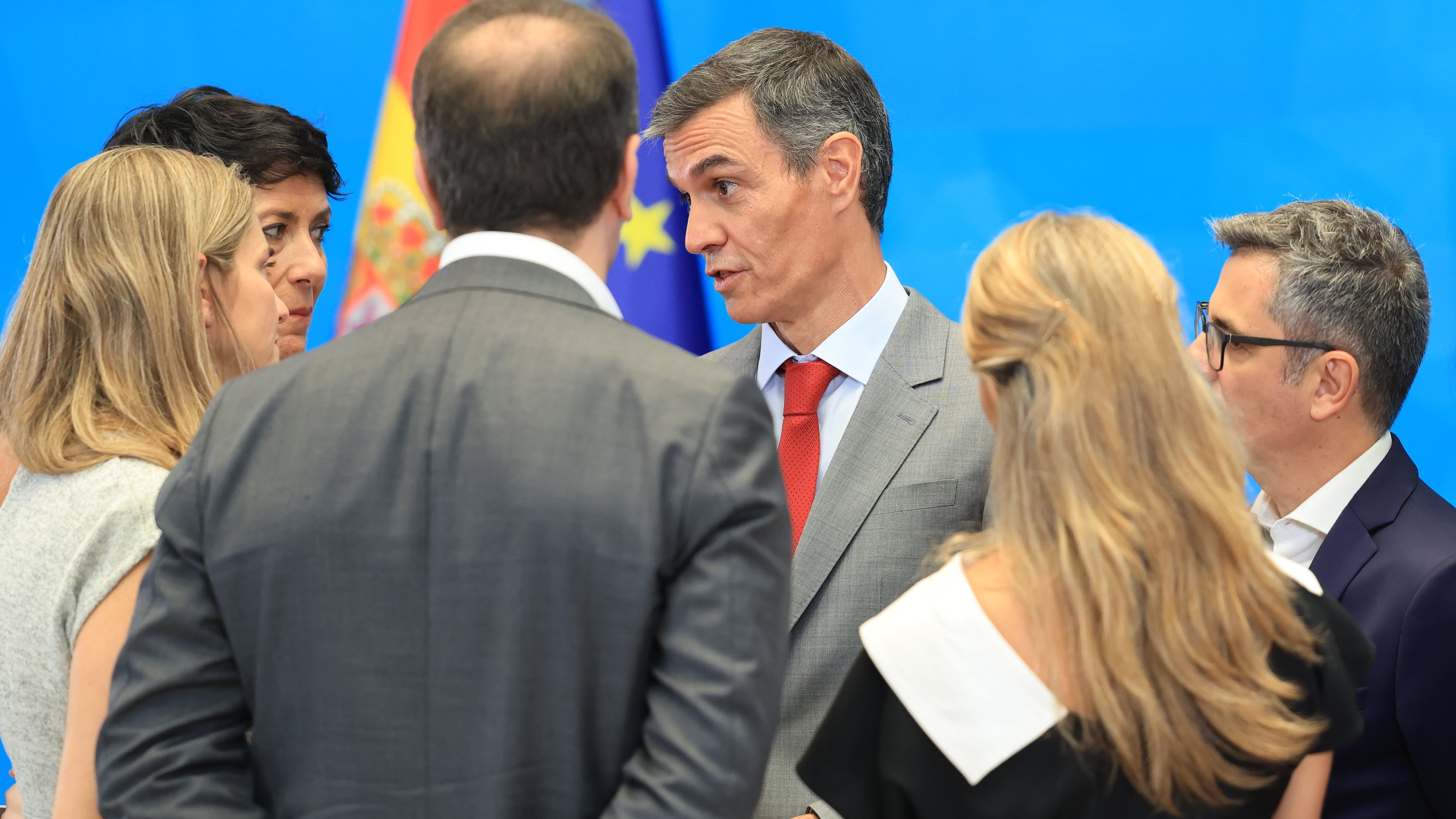 Sánchez enfría el apoyo a Zapatero: “Yo no soy su portavoz”