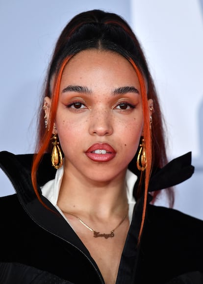 FKA Twigs en los Brit Awards, en febrero de 2020.