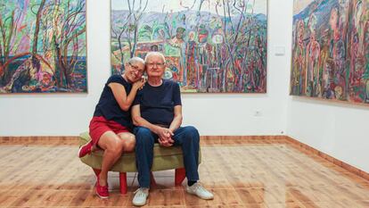 Maciej e Lídia Babinski, na galeria de arte que criaram no sertão.