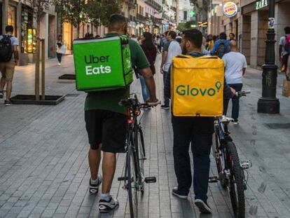 Repatidores de Uber Eats y Glovo.