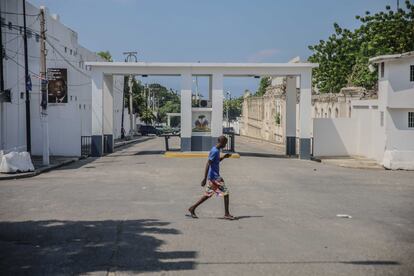 A general strike saw the streets of the Haitian capital, Puerto Príncipe, empty on Monday.