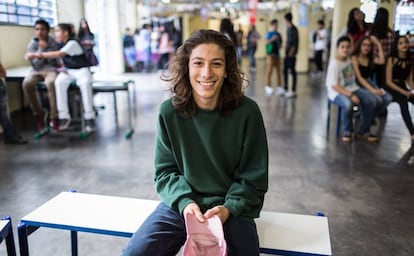 Pedro Nakagawa, de 15 anos, sempre estudou em escolas particulares, mas mudou para um colégio público neste ano.