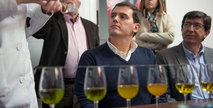 El presidente de Ciudadanos, Albert Rivera, junto al l&iacute;der de la formaci&oacute;n en Andaluc&iacute;a, Juan Mar&iacute;n, la pasada semana.