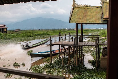 Templo budista en el lago Inle