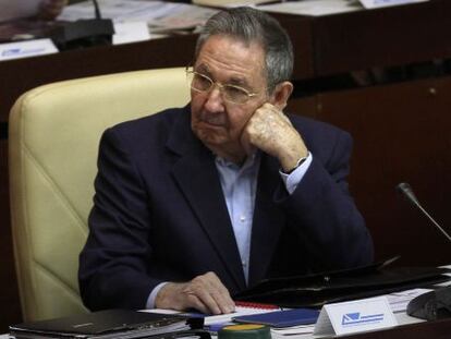 El presidente cubano, Ra&uacute;l Castro, asiste a la inauguraci&oacute;n del segundo pleno anual de la Asamblea Nacional hoy en La Habana.