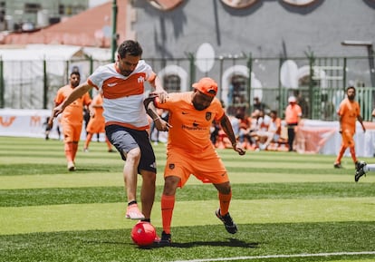 Jorge Álvarez Máynez during a soccer match between Citizen Movement candidates, in April 2024.