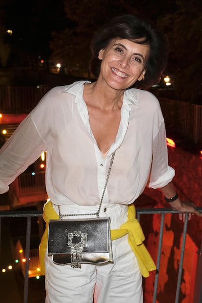 Inès de la Fressange puede presumir de una figura de envidia con su metro ochenta de altura y una piel como conservada en formol. Musa de Karl Lagerfeld durante mucho tiempo, ahora sigue apareciendo en diversos photocall. Una de sus profesiones: ejercer de embajadora de Roger Vivier.