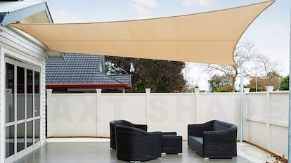 Toldo de vela de 2,5 x 3 metros disponible en seis colores para la terraza o el jardín