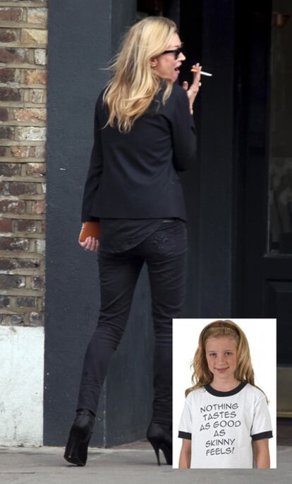 Kate Moss, en una imagen de abril de 2011. En el recuadro, la camiseta ofertada para niñas de 10 años