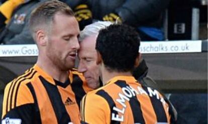 Alan Pardew, en el momento de golpear a Meyler.