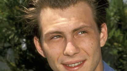 Christian Slater, fotografado em 1991 em um evento em Beverly Hills. Naquele momento, era uma das grandes apostas de Hollywood para tornar-se a grande estrela da nova década.