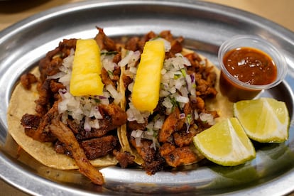 Orden de tacos al pastor de la taquería Trompo, en Madrid.