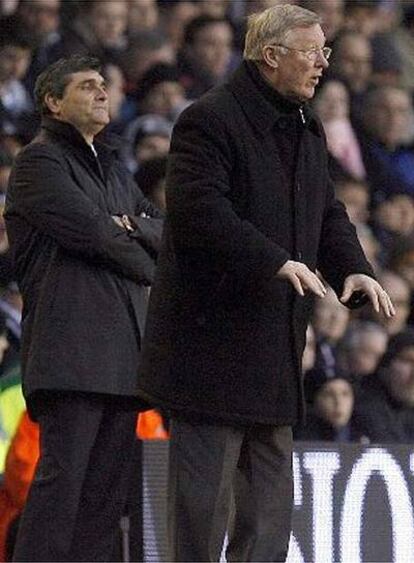 Juande Ramos junto a Alex Ferguson