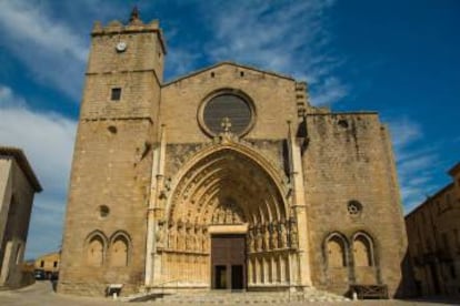Basílica de Santa María de Castelló d'Empúries.