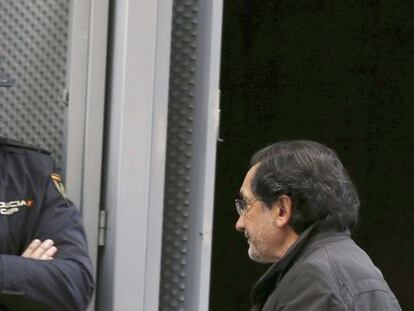 El exconsejero de Caja Madrid Jos&eacute; Antonio Moral Sant&iacute;n, que fue consejero a propuesta de IU y que gast&oacute; 456.552 euros, a su llegada a la Audiencia Nacional para declarar como imputado. 