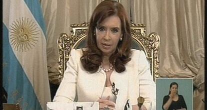 Cristina Fern&aacute;ndez durante el mensaje televisado