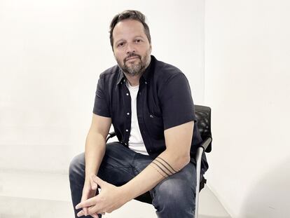 Paulo Areas se incorpora como director creativo a la agencia VMLY&R Spain procedente de ForeverBeta, empresa donde realizó campañas de alcance global para marcas tan prestigiosas como Google, Amazon Prime o Absolut. Areas cuenta con más de 20 años de experiencia internacional en el terreno de la creatividad publicitaria en varios mercados, liderando equipos de diferentes segmentos en agencias como Leo Burnett, Ogilvy, Cheil Iberia o TBWA Dubai.