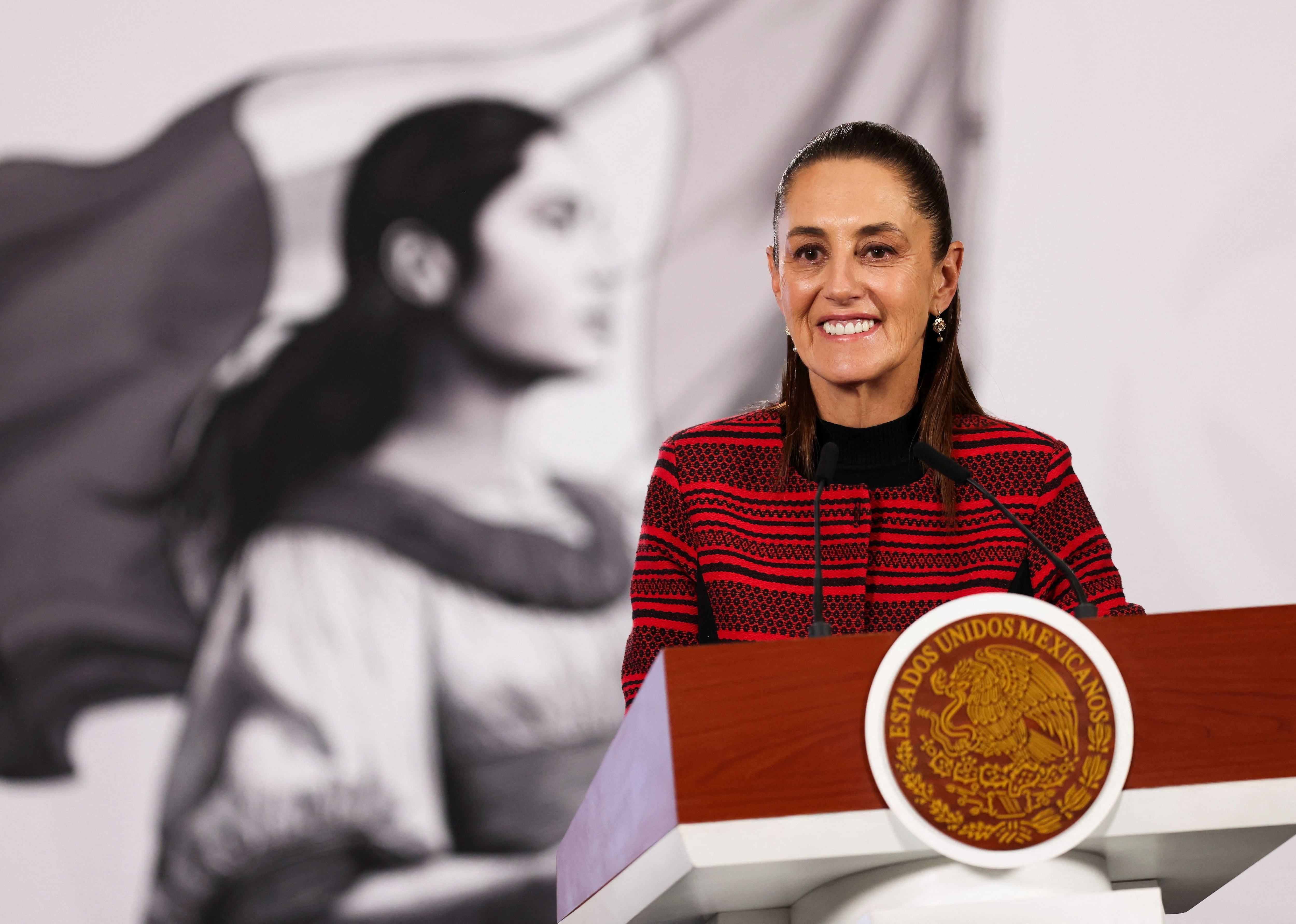 Claudia Sheinbaum donó 20.000 pesos a la asociación civil que compra víveres para Cuba