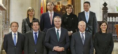 El nuevo Consell tras la toma de posesión.
