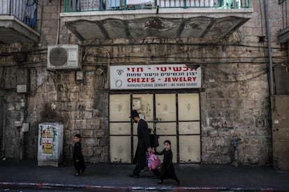 Una joyería cerrada, en el barrio Mea Shearim de Jersusalén, el 5 de noviembre.