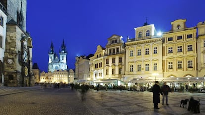 Fachada del Grand Hotel Praha, en Praga (República Checa).