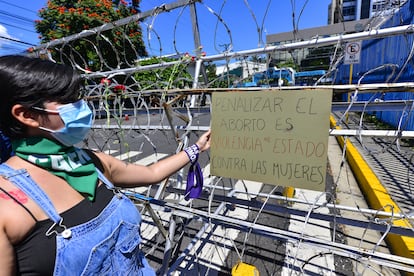 Protesta contra la penalización del aborto en El Salvador