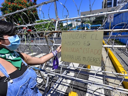 Protesta contra la penalización del aborto en El Salvador