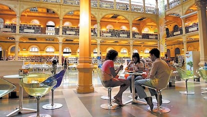 Estudiantes en la Sala Borsa de la Universidad de Bolonia.