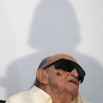 Niemeyer, en la inauguración de su fundación en Niteroi (Brasil).