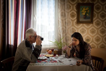 ‘Morning with You’, imagen perteneciente al fotolibro ‘Father’, de Diana Markosian (Aperture, 2024). © 2024 Aperture