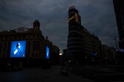 Imagen de la Gran Vía (Madrid) vacía el 22 de abril.