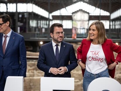 El candidato del PSC, Salvador Illa (izquierda); el de ERC, Pere Aragonès (centro) y la de En Comú Podem, Jéssica Albiac, en un debate electoral.