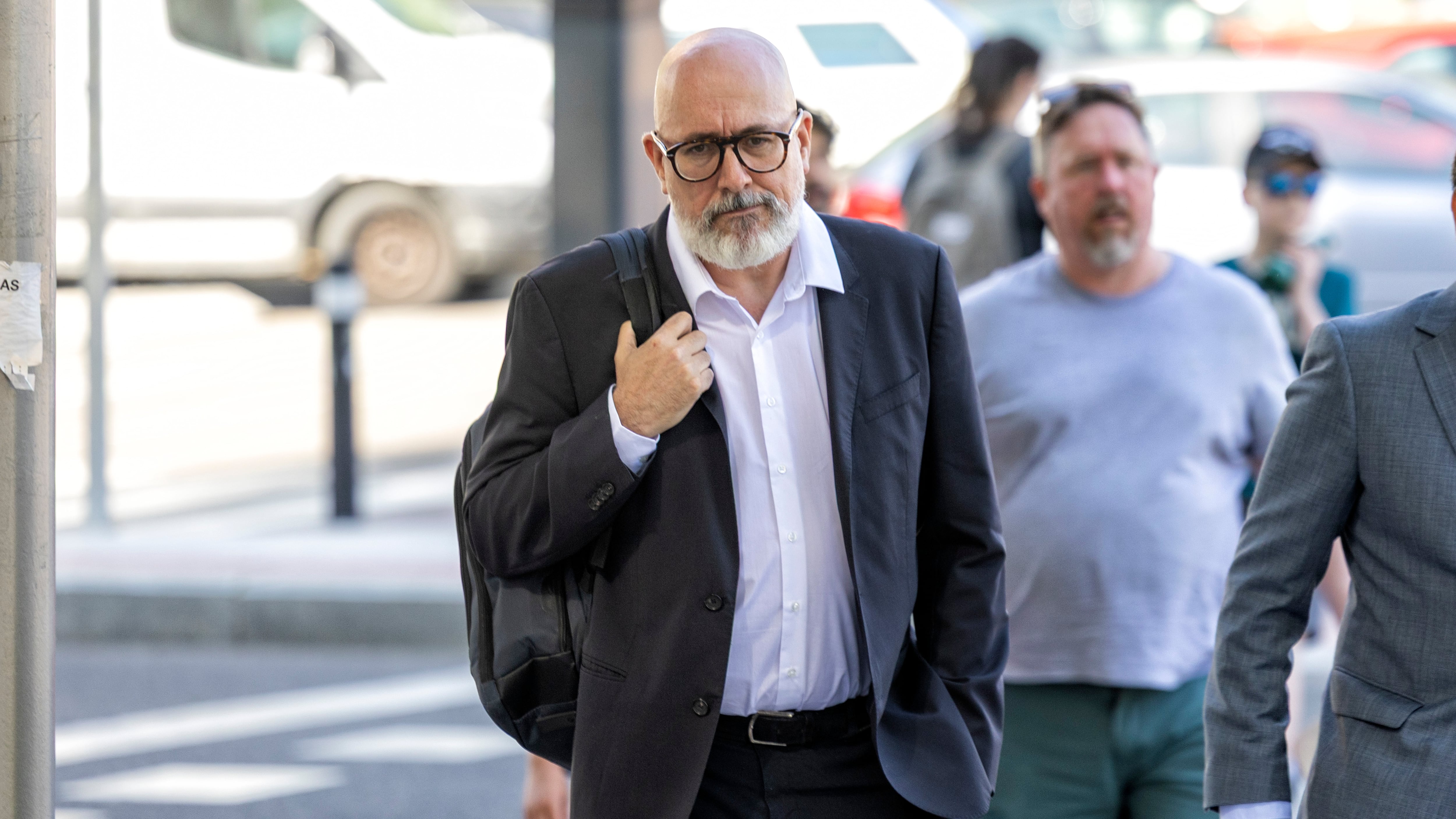 La jueza de Leganés suspende las declaraciones como investigados de tres ex altos cargos de Ayuso en el ‘caso residencias’ 
