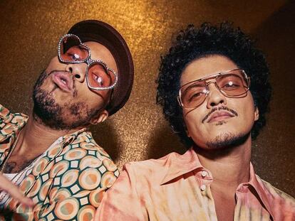 Anderson .Paak y Bruno Mars, en una imagen promocional.