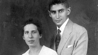 Franz Kafka y Felice Bauer en 1917. 